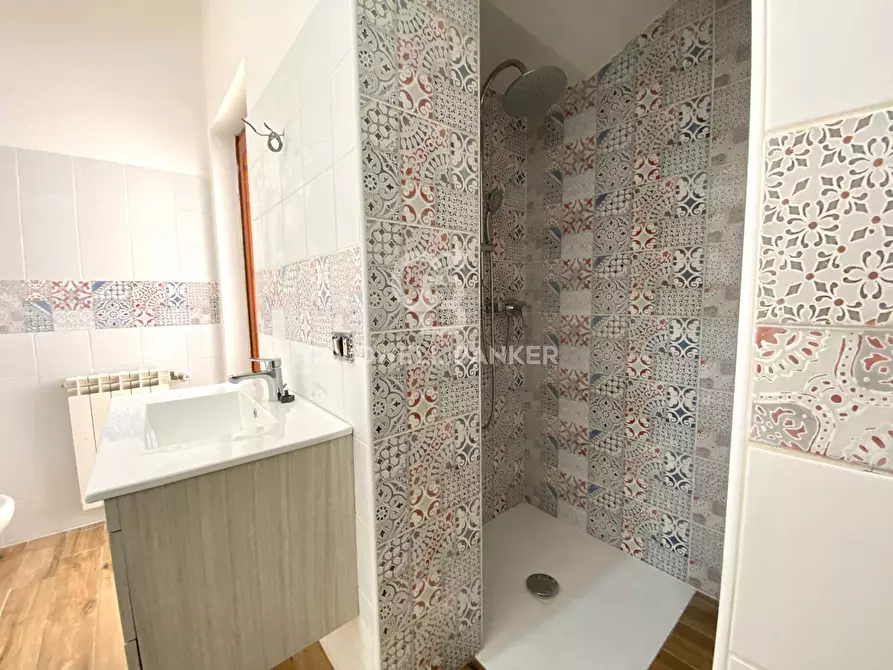 Immagine 33 di Appartamento in vendita  in via Ciminna 11 a Aci Catena