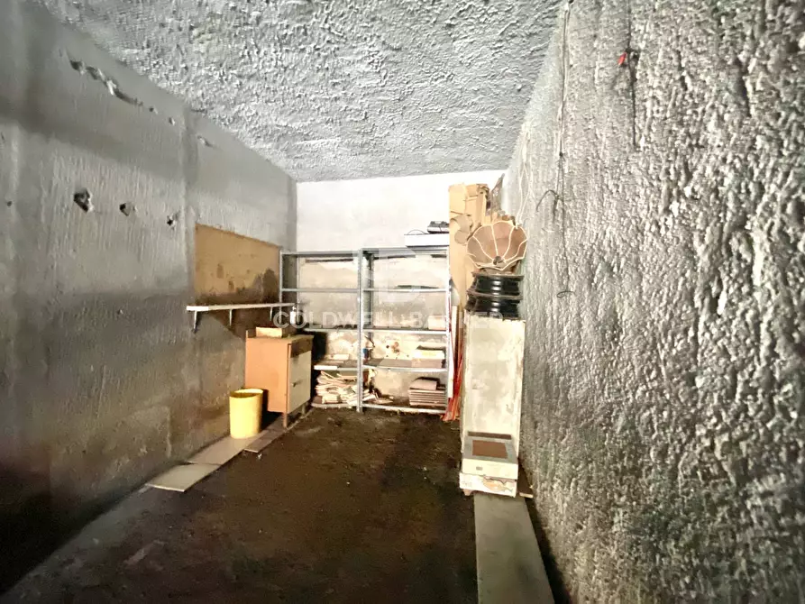 Immagine 45 di Appartamento in vendita  in via Ciminna 11 a Aci Catena
