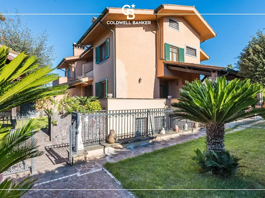 Immagine 3 di Villa in vendita  in Via Ariccia 11 a Ciampino