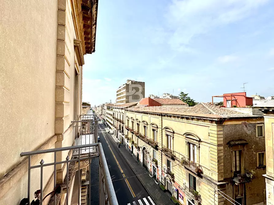 Immagine 12 di Appartamento in vendita  in Via Etnea 474 a Catania