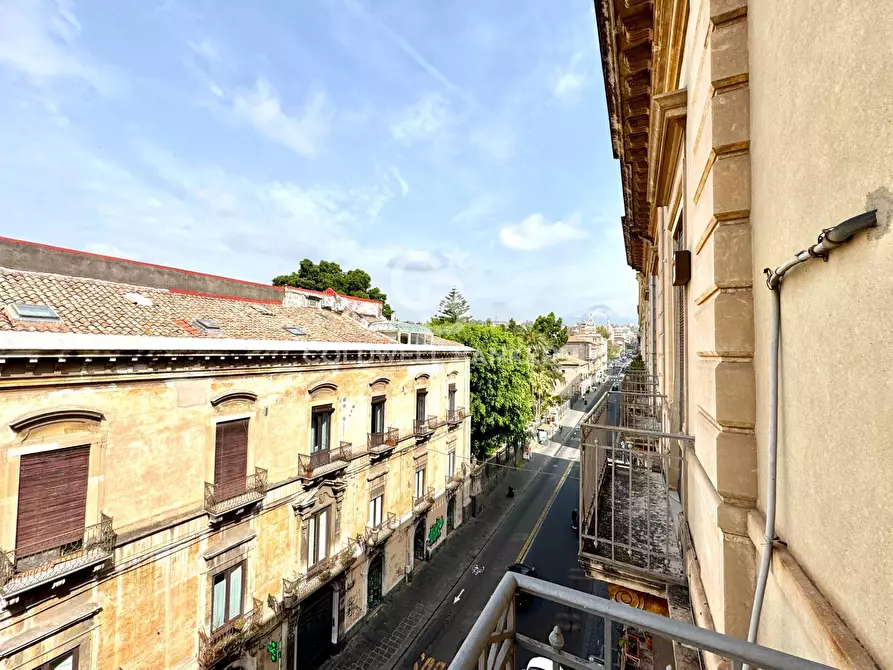Immagine 10 di Appartamento in vendita  in Via Etnea 474 a Catania