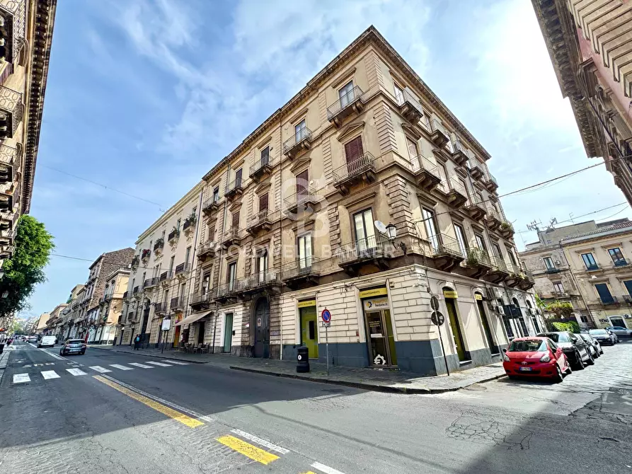 Immagine 2 di Appartamento in vendita  in Via Etnea 474 a Catania