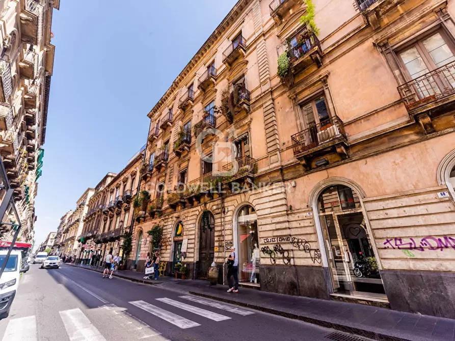 Immagine 30 di Appartamento in vendita  in via Umberto a Catania
