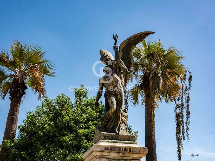Immagine 11 di Palazzo in vendita  in Via Roma 165 167 169 a Caltagirone