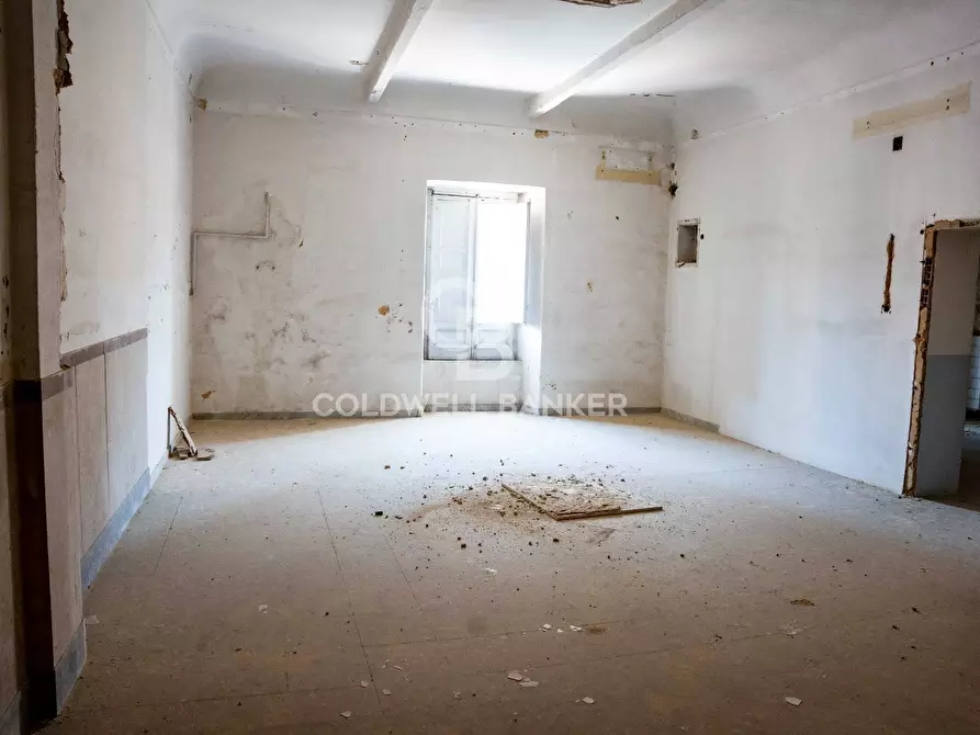 Immagine 26 di Palazzo in vendita  in Via Roma 165 167 169 a Caltagirone