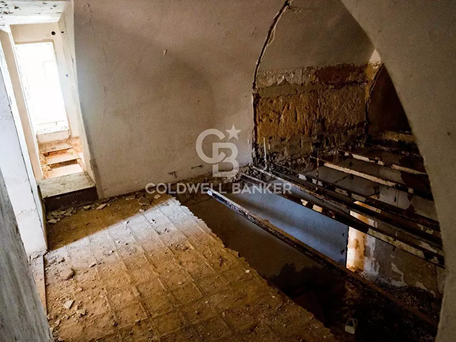 Immagine 31 di Palazzo in vendita  in Via Roma 165 167 169 a Caltagirone