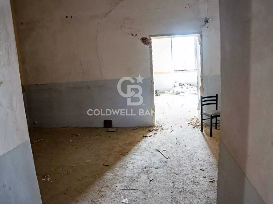 Immagine 32 di Palazzo in vendita  in Via Roma 165 167 169 a Caltagirone
