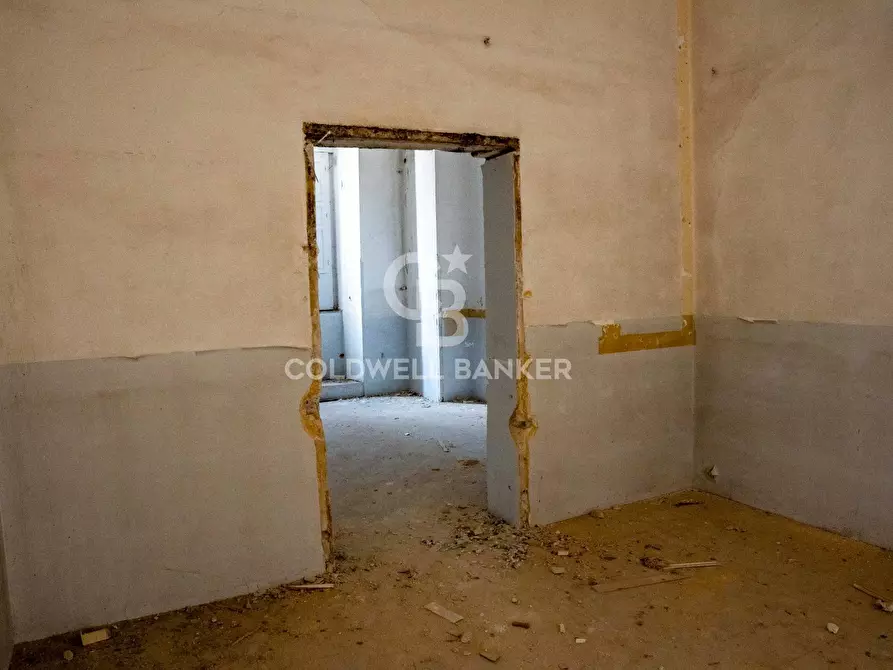 Immagine 33 di Palazzo in vendita  in Via Roma 165 167 169 a Caltagirone