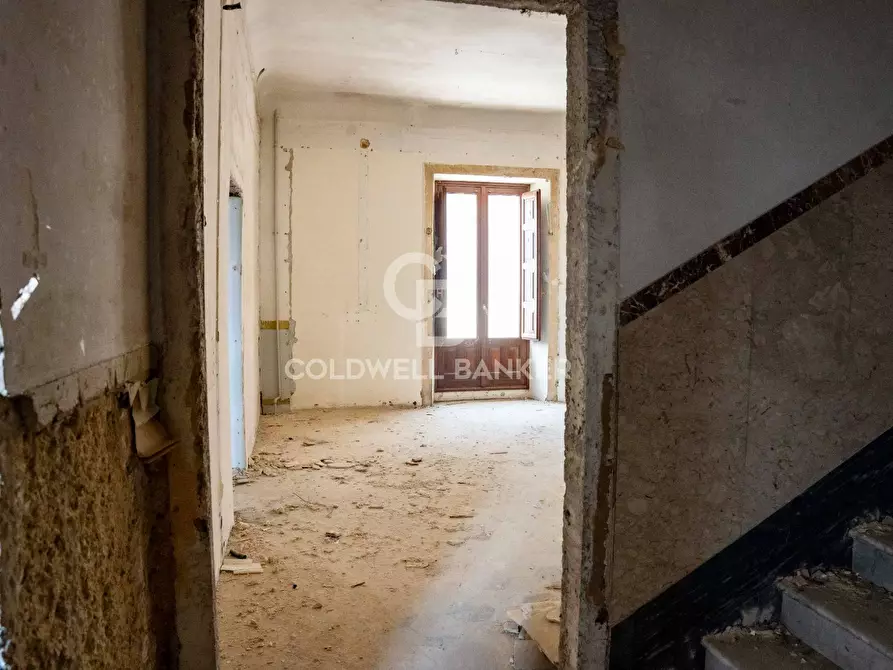 Immagine 52 di Palazzo in vendita  in Via Roma 165 167 169 a Caltagirone