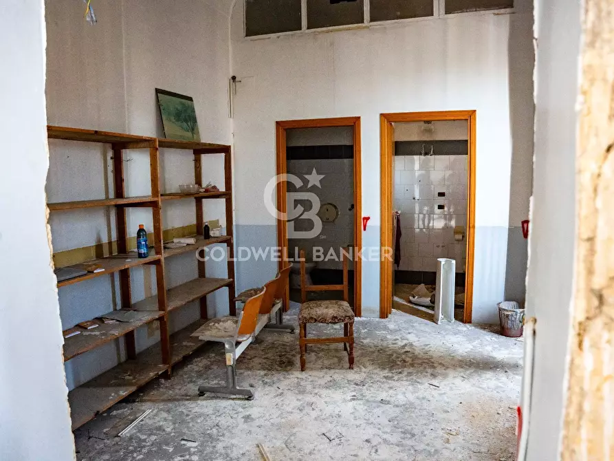 Immagine 54 di Palazzo in vendita  in Via Roma 165 167 169 a Caltagirone