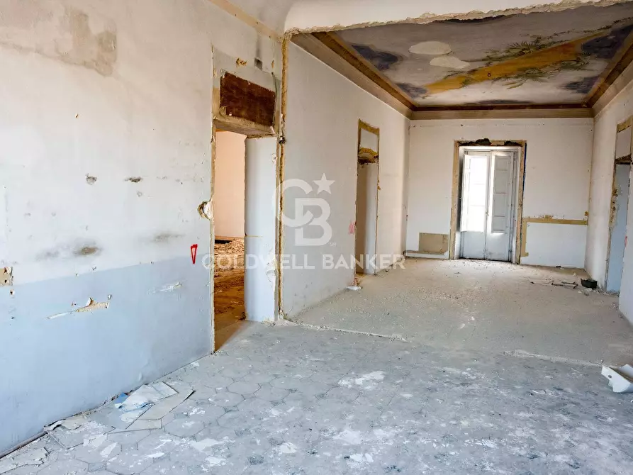 Immagine 57 di Palazzo in vendita  in Via Roma 165 167 169 a Caltagirone