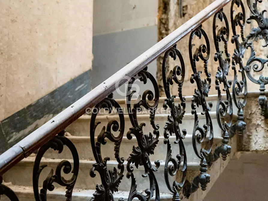 Immagine 63 di Palazzo in vendita  in Via Roma 165 167 169 a Caltagirone