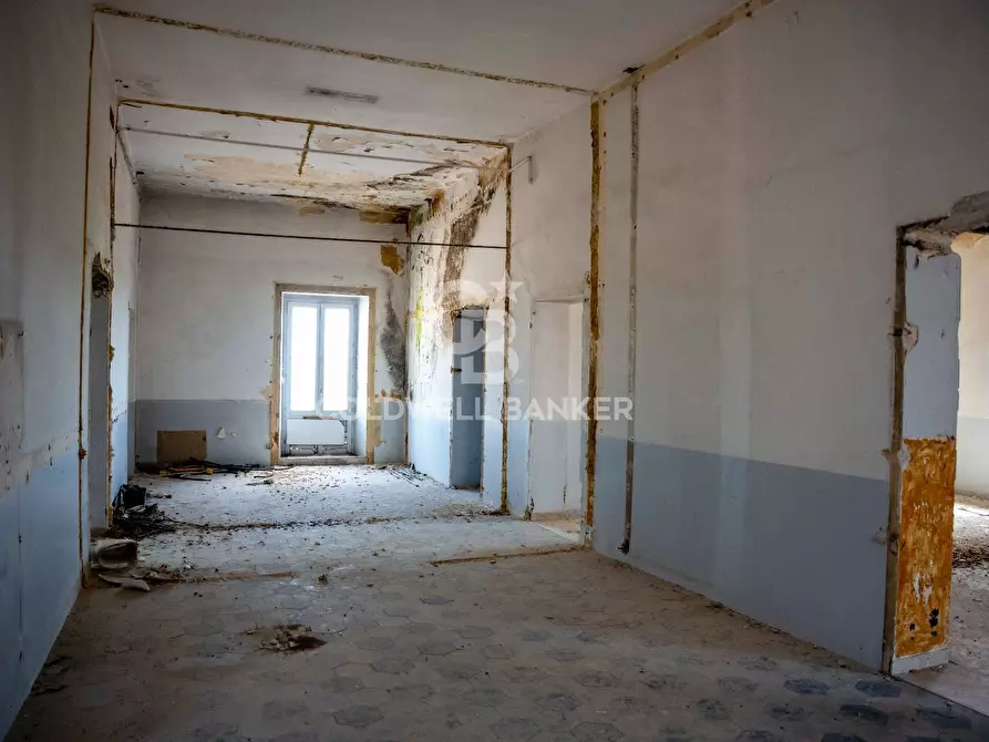 Immagine 67 di Palazzo in vendita  in Via Roma 165 167 169 a Caltagirone