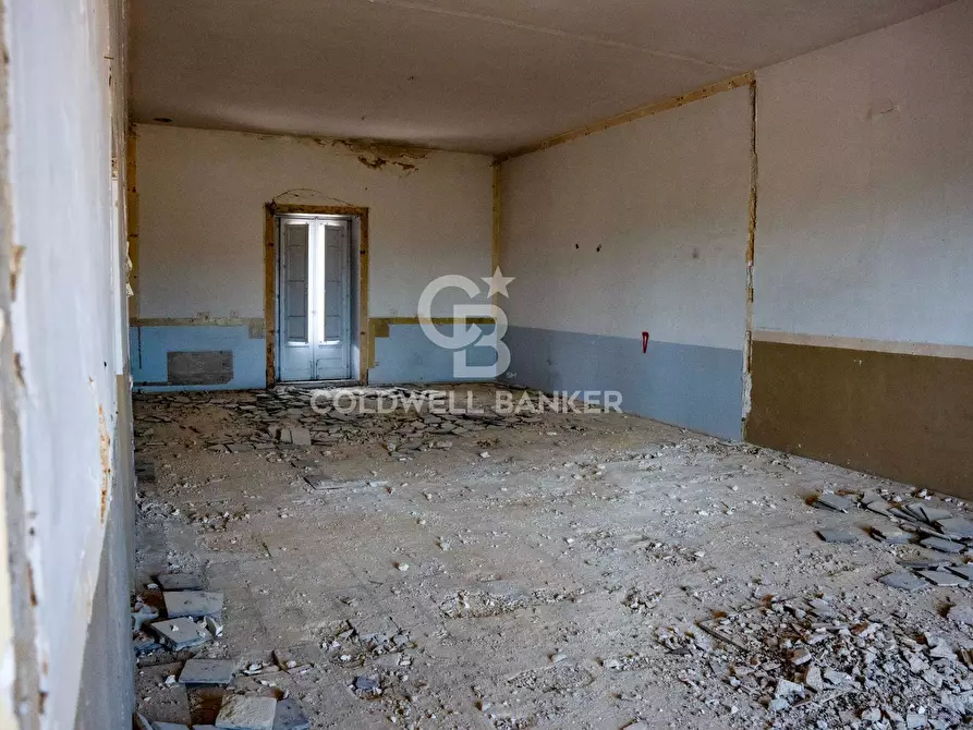 Immagine 71 di Palazzo in vendita  in Via Roma 165 167 169 a Caltagirone