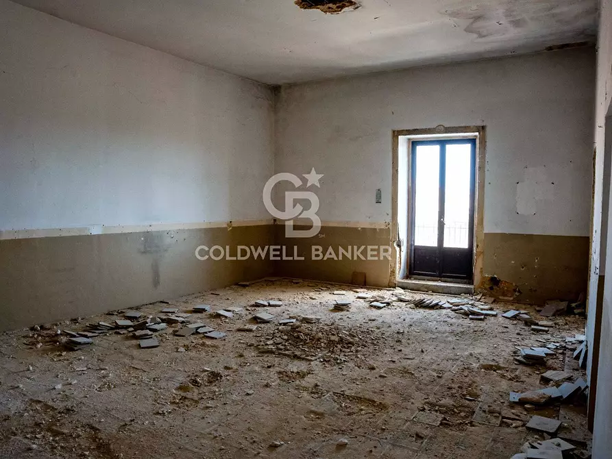 Immagine 73 di Palazzo in vendita  in Via Roma 165 167 169 a Caltagirone