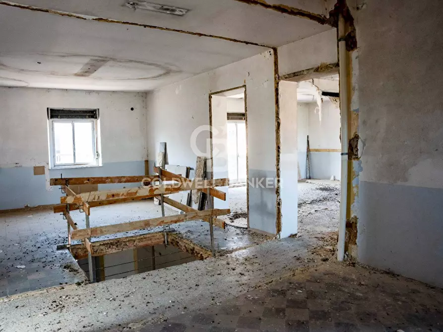 Immagine 81 di Palazzo in vendita  in Via Roma 165 167 169 a Caltagirone