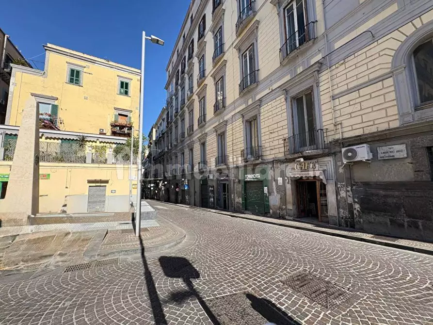 Immagine 1 di Ufficio in vendita  in Via Gennaro Serra a Napoli