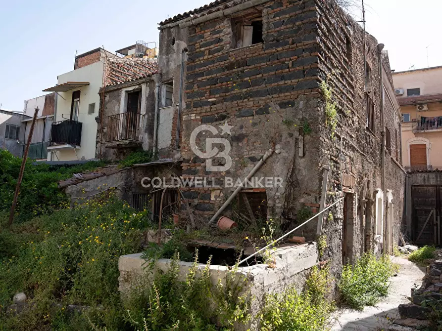 Immagine 9 di Palazzo in vendita  in Via Rasa' 25 a Catania