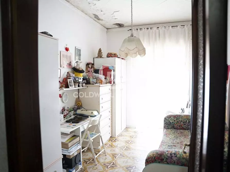 Immagine 14 di Palazzo in vendita  in via cimone 10 a Catania