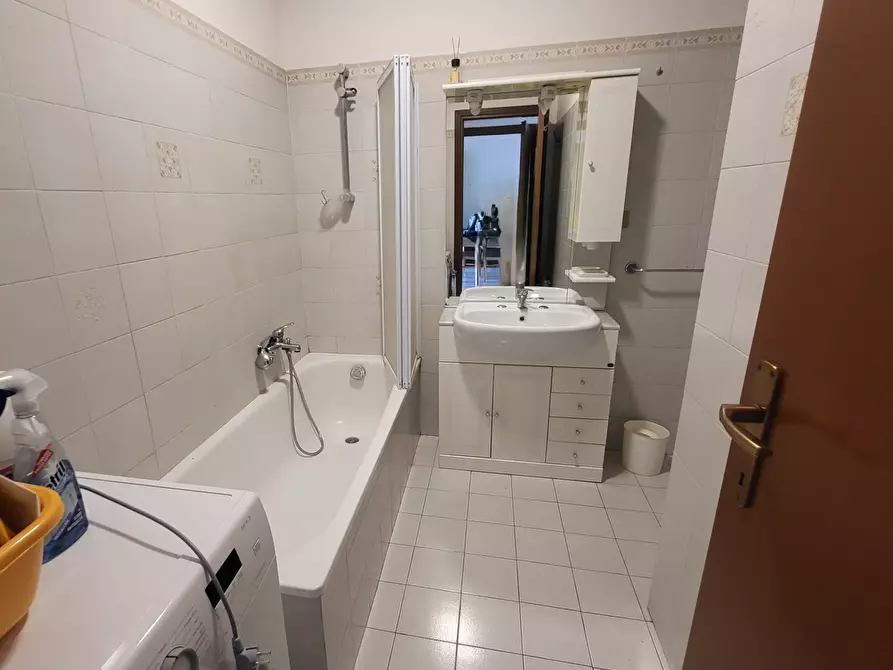 Immagine 14 di Appartamento in vendita  in Via Umberto Lilloni 36 a Roma