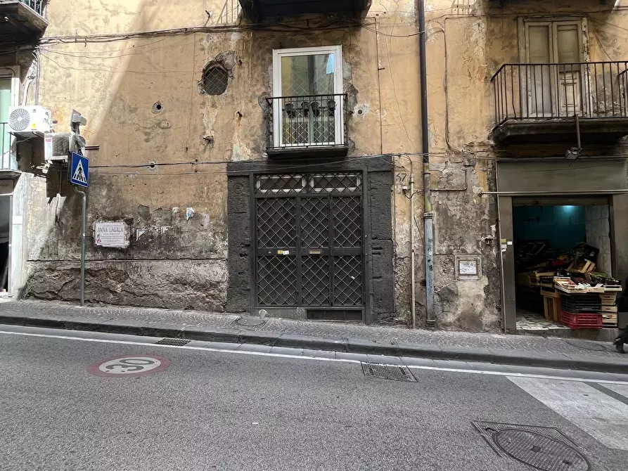 Immagine 6 di Ufficio in vendita  in Via Gennaro Serra a Napoli