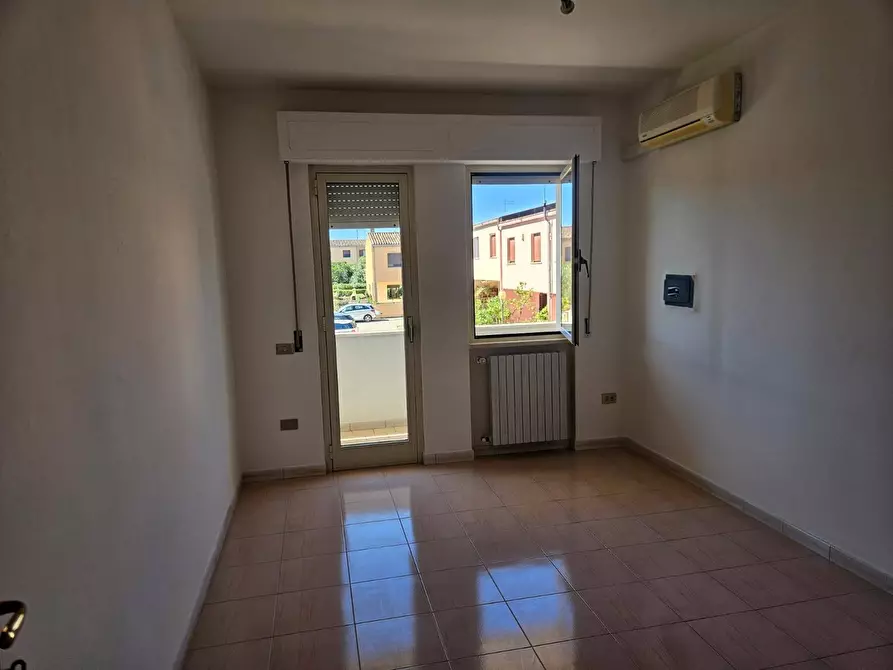 Immagine 11 di Villetta a schiera in vendita  in via Modena 222 a Olbia