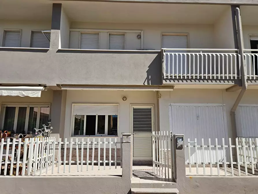 Immagine 1 di Villetta a schiera in vendita  in via Modena 222 a Olbia