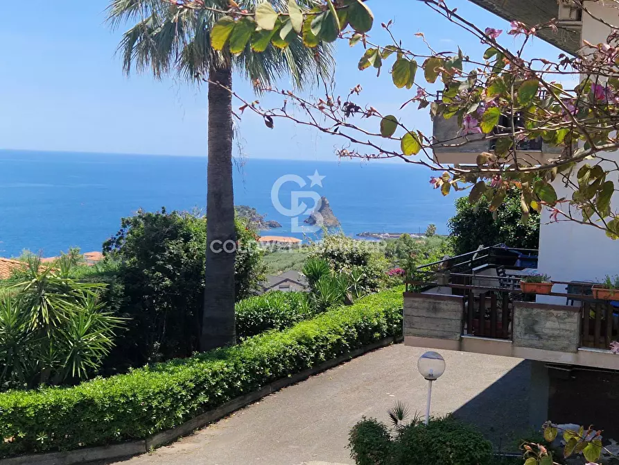 Immagine 2 di Appartamento in vendita  in VIA PRINCIPI RIGGIO 8 a Aci Catena