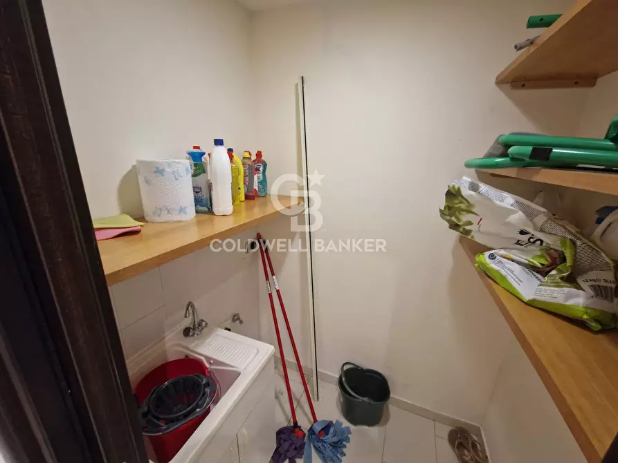 Immagine 29 di Appartamento in vendita  in VIA PRINCIPI RIGGIO 8 a Aci Catena