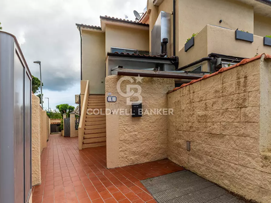 Immagine 20 di Appartamento in vendita  in Viale Elba a Campo Nell'elba