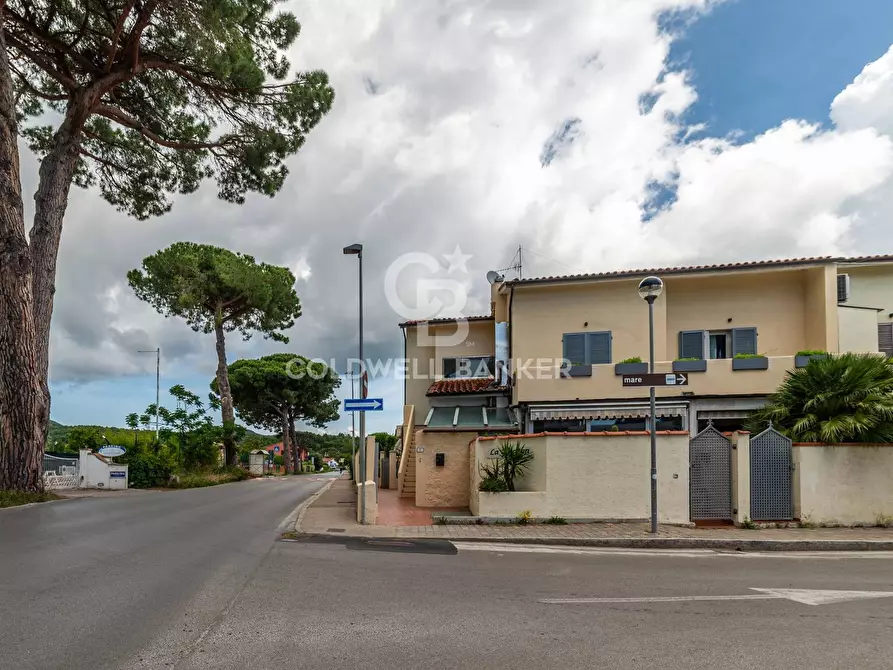 Immagine 21 di Appartamento in vendita  in Viale Elba a Campo Nell'elba