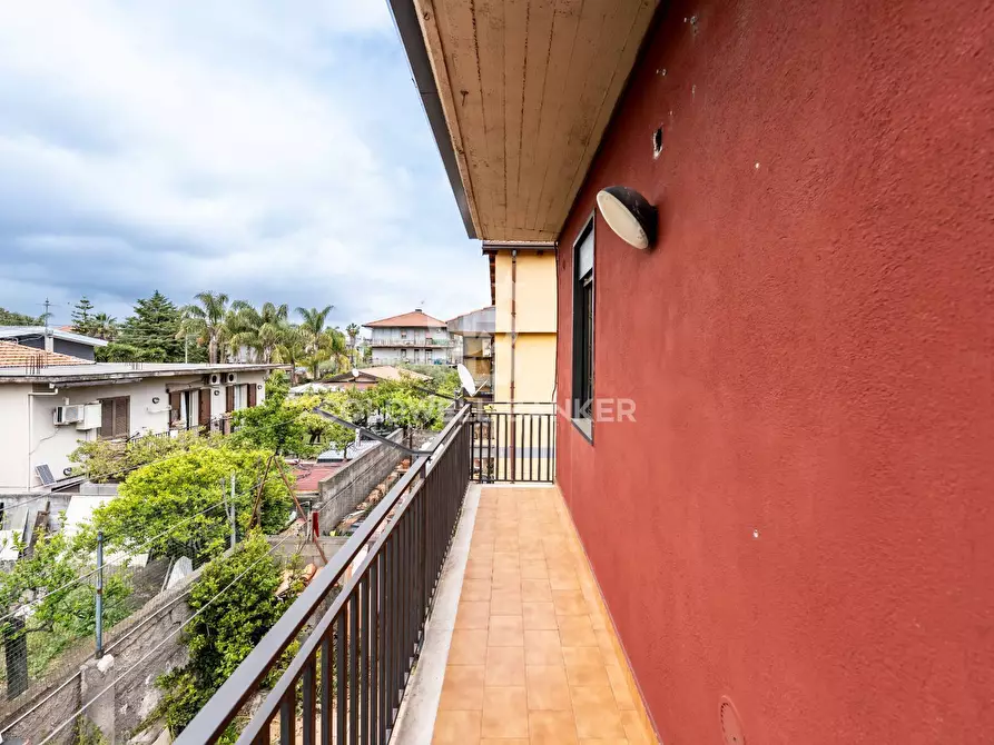 Immagine 22 di Palazzo in vendita  in Via Varese 12 a San Giovanni La Punta