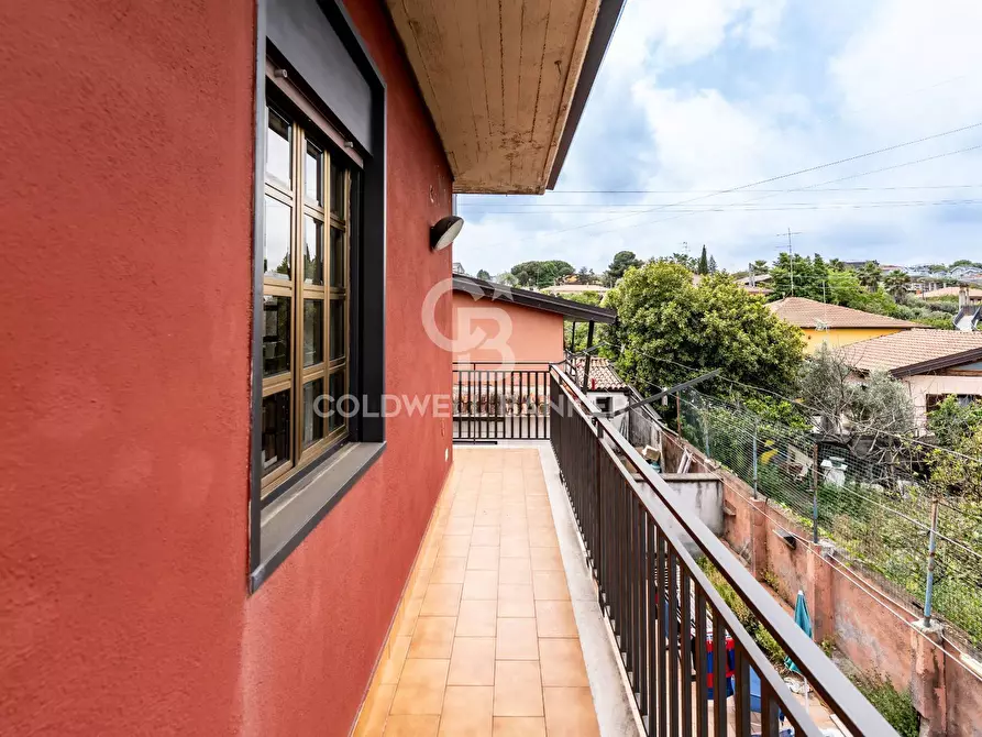 Immagine 23 di Palazzo in vendita  in Via Varese 12 a San Giovanni La Punta