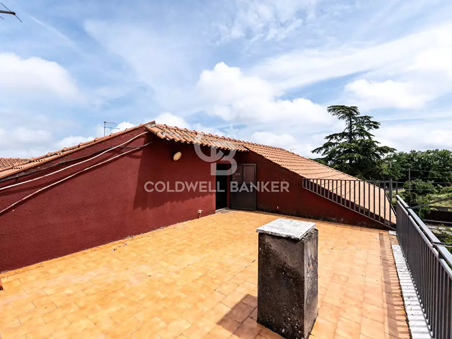 Immagine 35 di Palazzo in vendita  in Via Varese 12 a San Giovanni La Punta