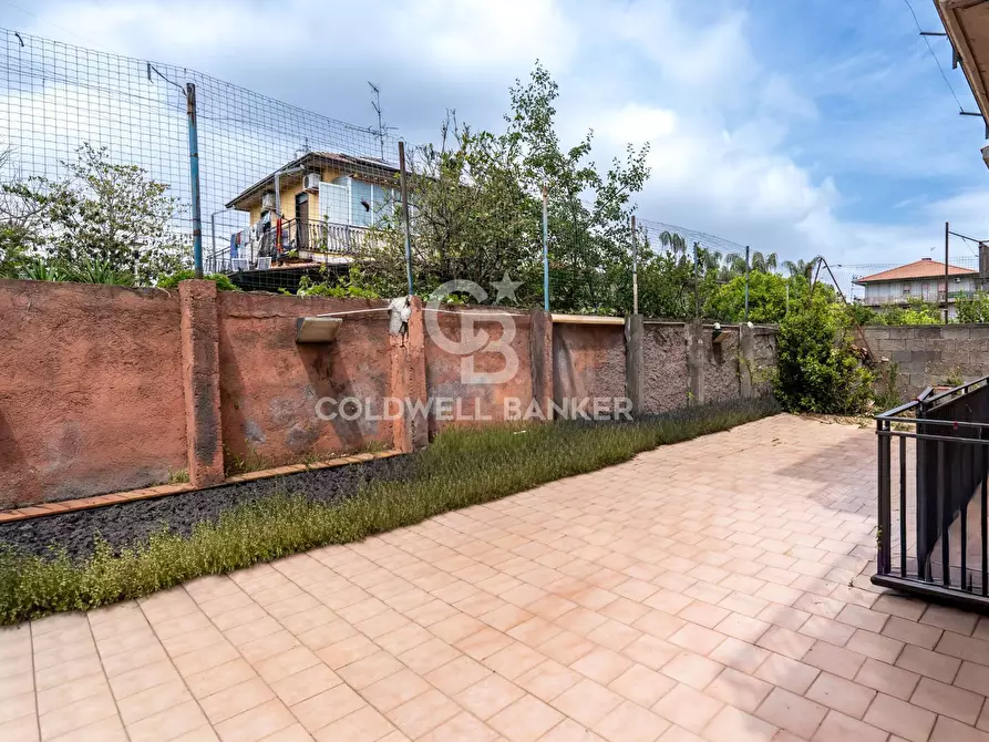 Immagine 4 di Palazzo in vendita  in Via Varese 12 a San Giovanni La Punta