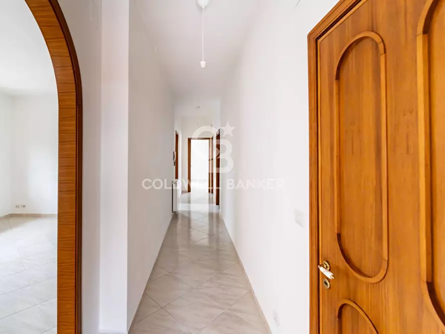 Immagine 7 di Palazzo in vendita  in Via Varese 12 a San Giovanni La Punta