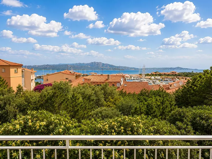 Immagine 1 di Appartamento in vendita  in Piazza Leonina 2 a Olbia