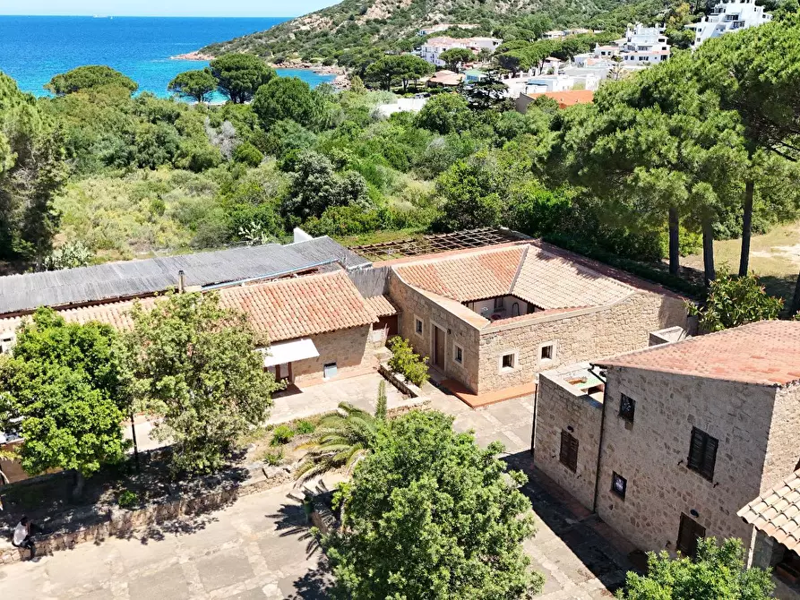 Immagine 5 di Villa in vendita  in Baia Sardinia VIA DEI PINI SNC a Aggius