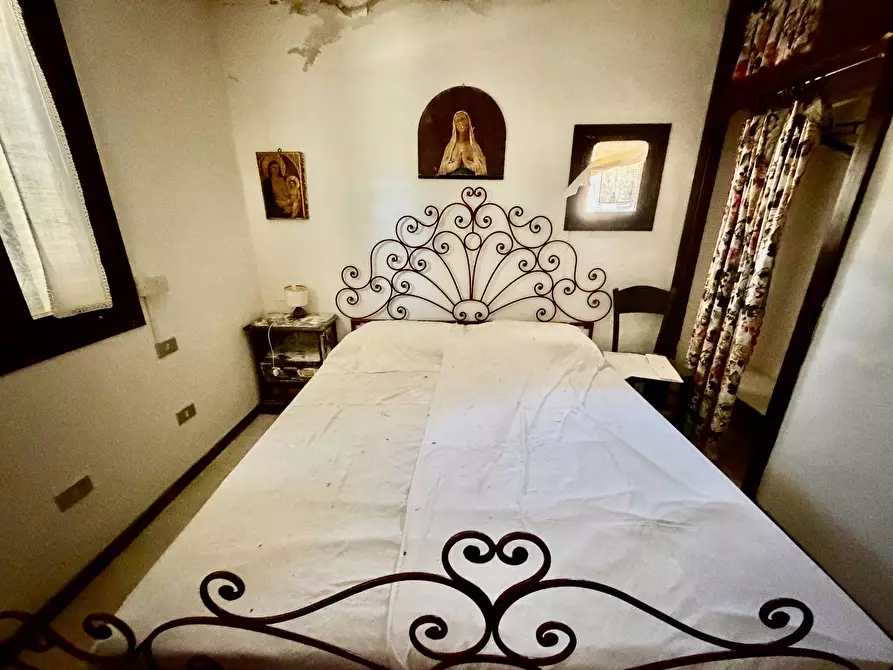 Immagine 13 di Villa in vendita  in Baia Sardinia VIA DEI PINI SNC a Aggius