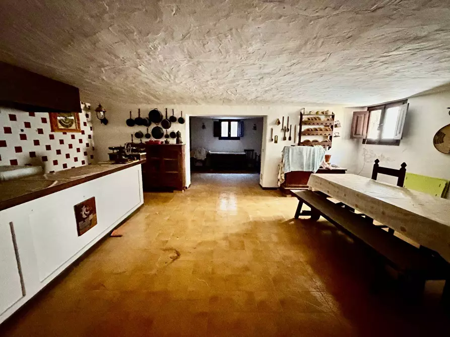 Immagine 17 di Villa in vendita  in Baia Sardinia VIA DEI PINI SNC a Aggius