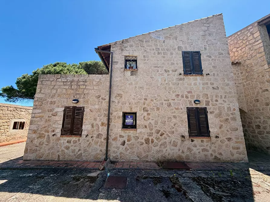 Immagine 18 di Villa in vendita  in Baia Sardinia VIA DEI PINI SNC a Aggius