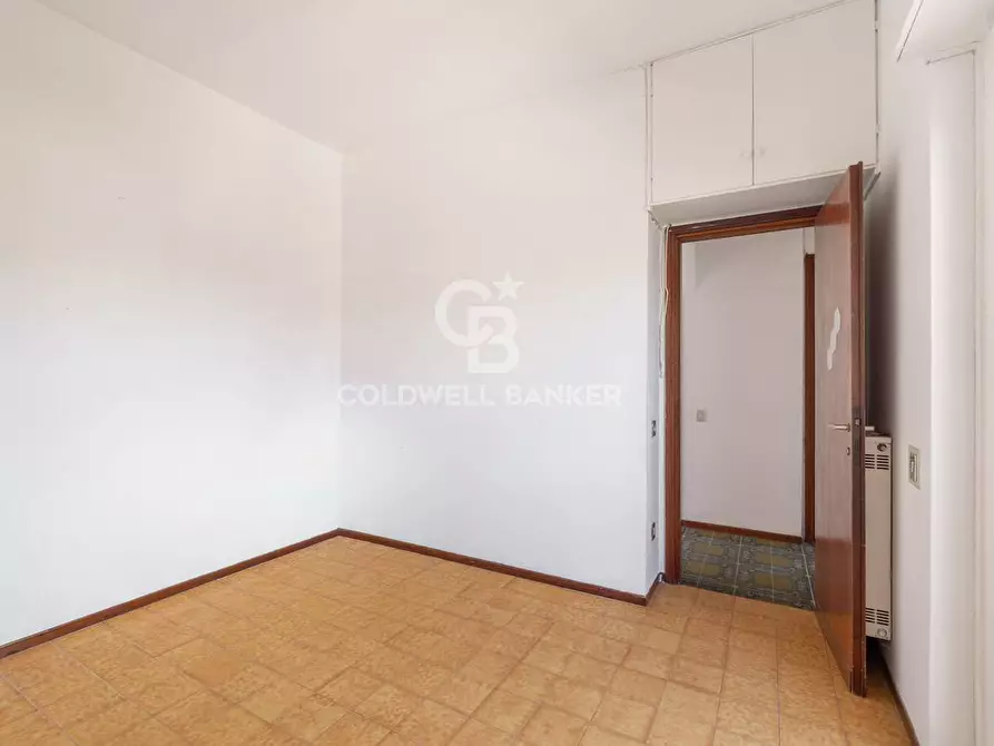 Immagine 28 di Appartamento in vendita  in Via U. Foscolo 2 a Santa Marinella