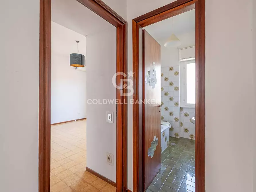 Immagine 37 di Appartamento in vendita  in Via U. Foscolo 2 a Santa Marinella