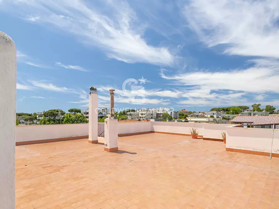 Immagine 43 di Appartamento in vendita  in Via U. Foscolo 2 a Santa Marinella