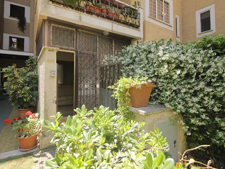 Immagine 7 di Appartamento in vendita  in VIA CINO DEL DUCA 71 a Roma