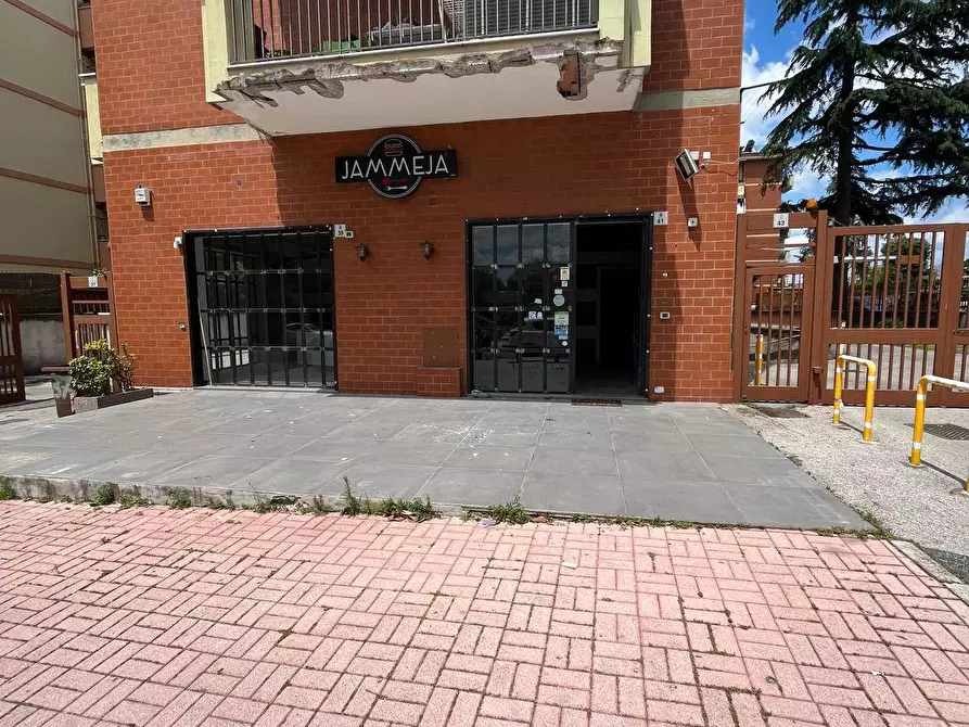 Immagine 2 di Locale commerciale in affitto  in via tufarelli a San Giorgio A Cremano