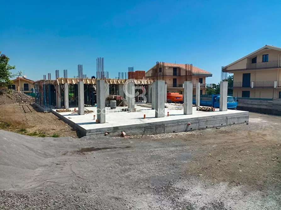 Immagine 1 di Villa in vendita  a Aci Sant'antonio