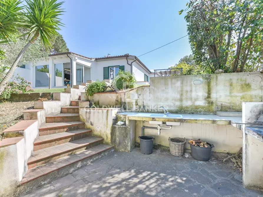 Immagine 34 di Villa in vendita  in Loc. Schiopparello a Portoferraio