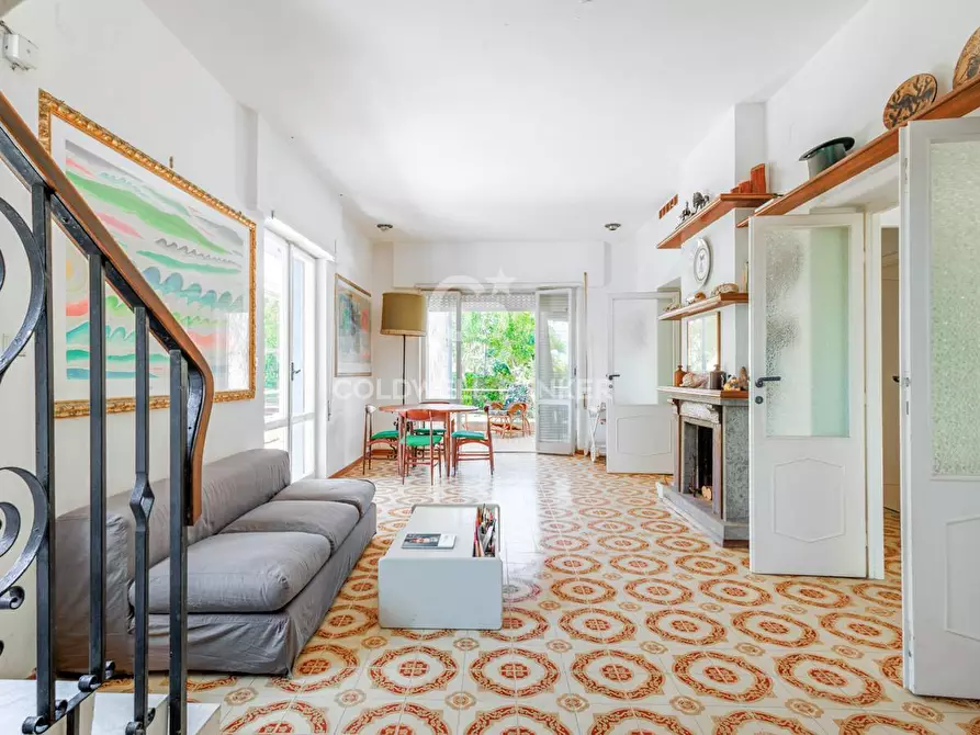 Immagine 9 di Villa in vendita  in Via Aurelia 136c a Santa Marinella