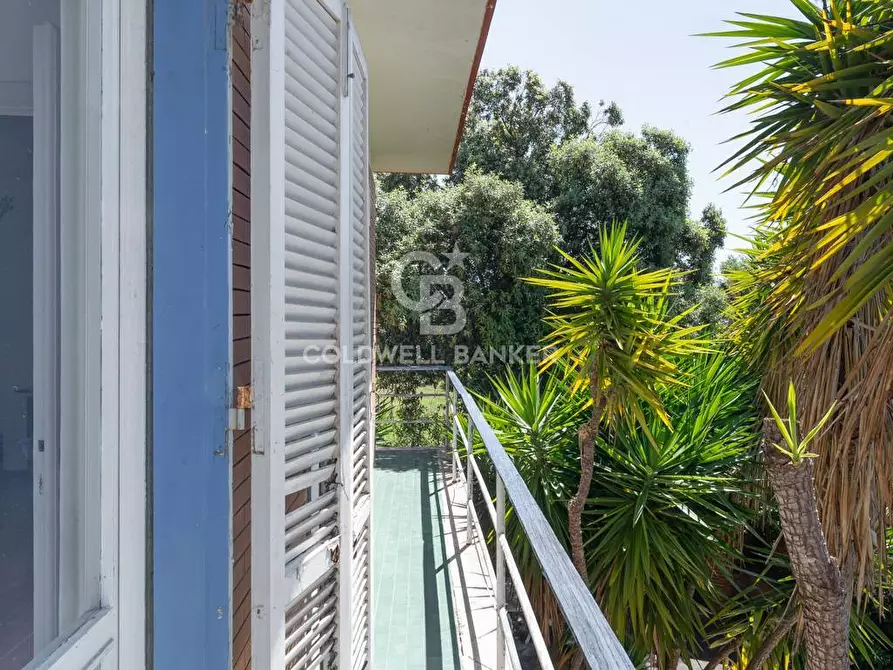 Immagine 39 di Villa in vendita  in Via Aurelia 136c a Santa Marinella